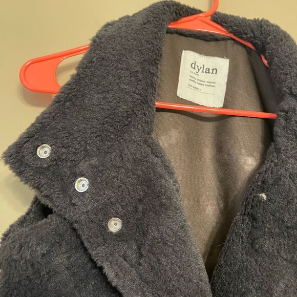 dylan Women’s Faux Fur Dark Brown Button Vest Medium - Picture 5 of 12